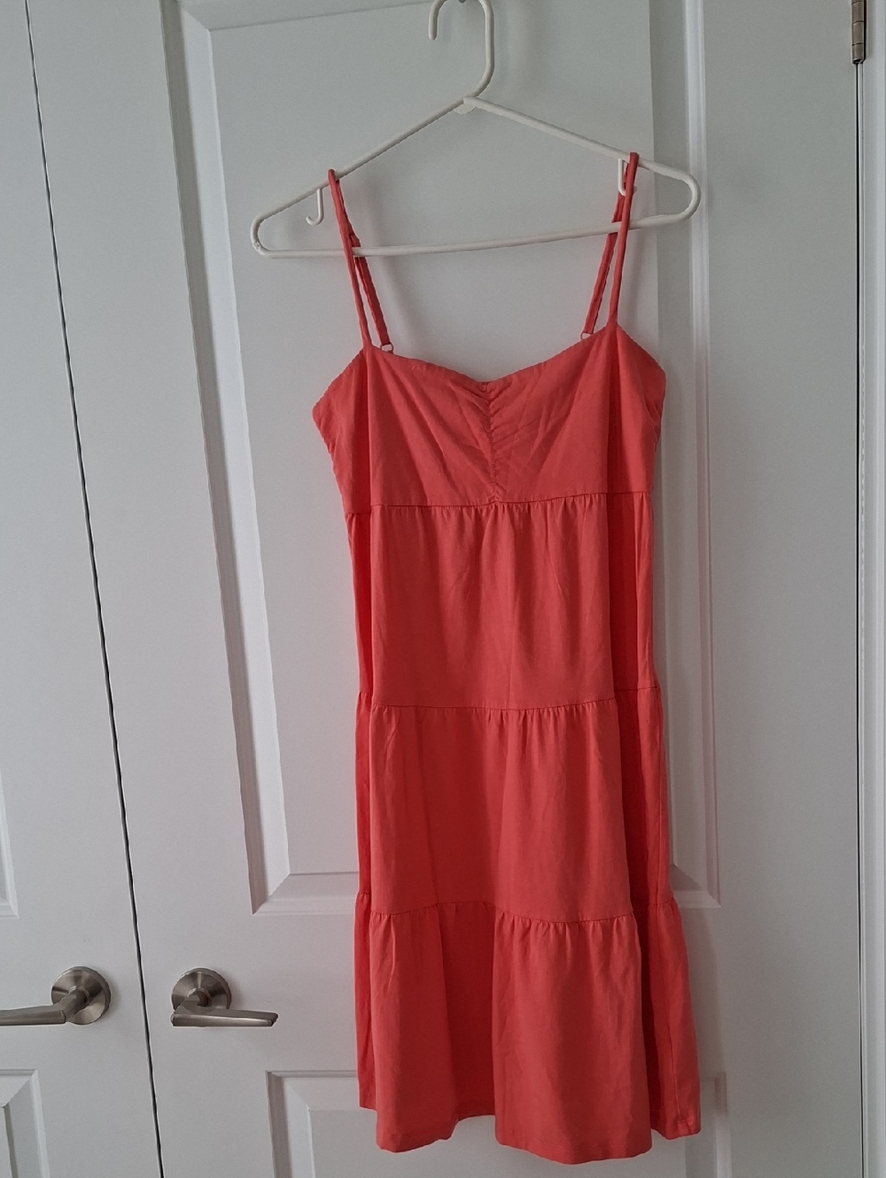 Old Navy Coral Tiered Spaghetti-Strap Dress size Small - Picture 2 of 7